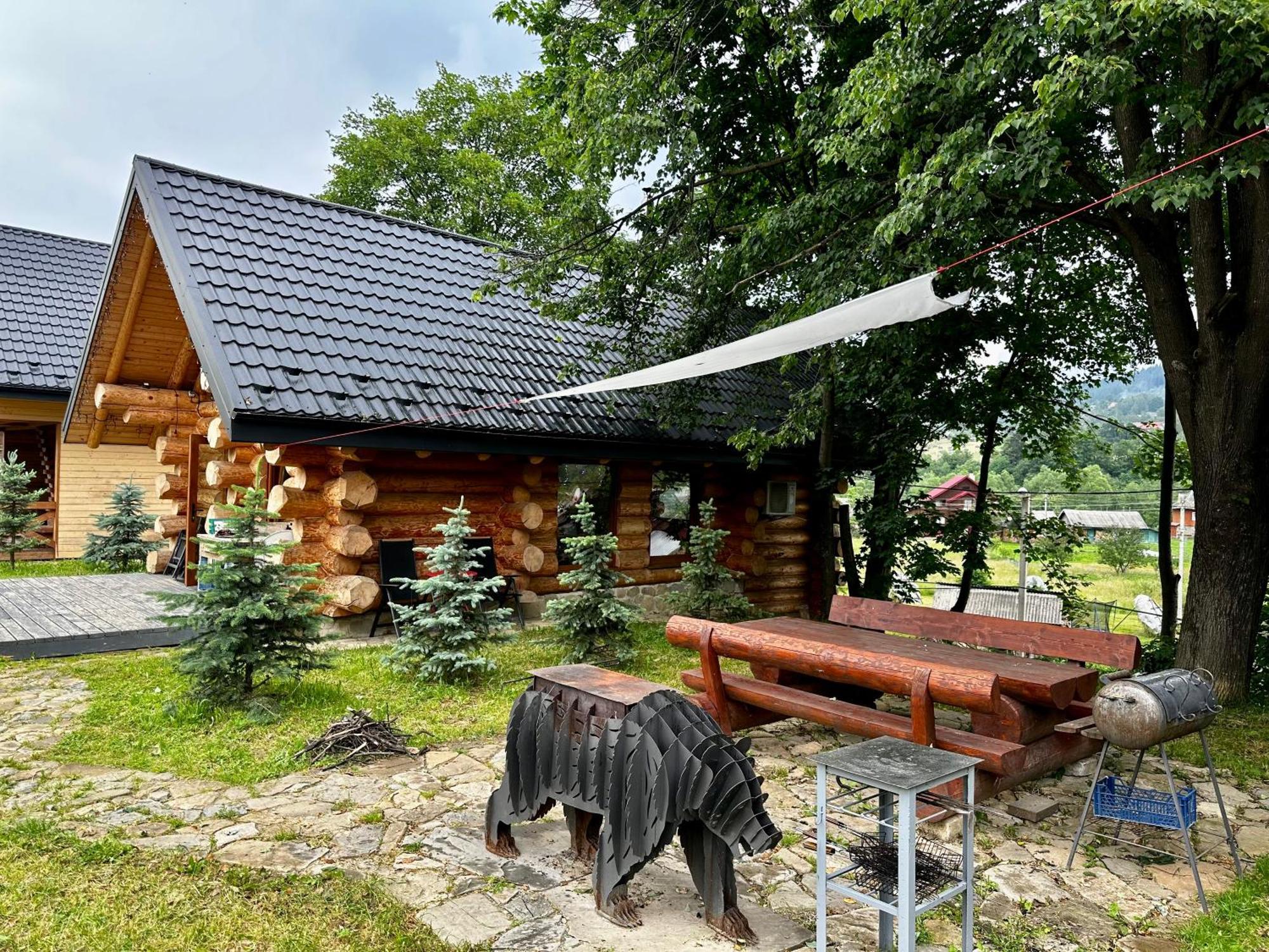 Villa Chalet Pidstromom à Mykulychyn Extérieur photo